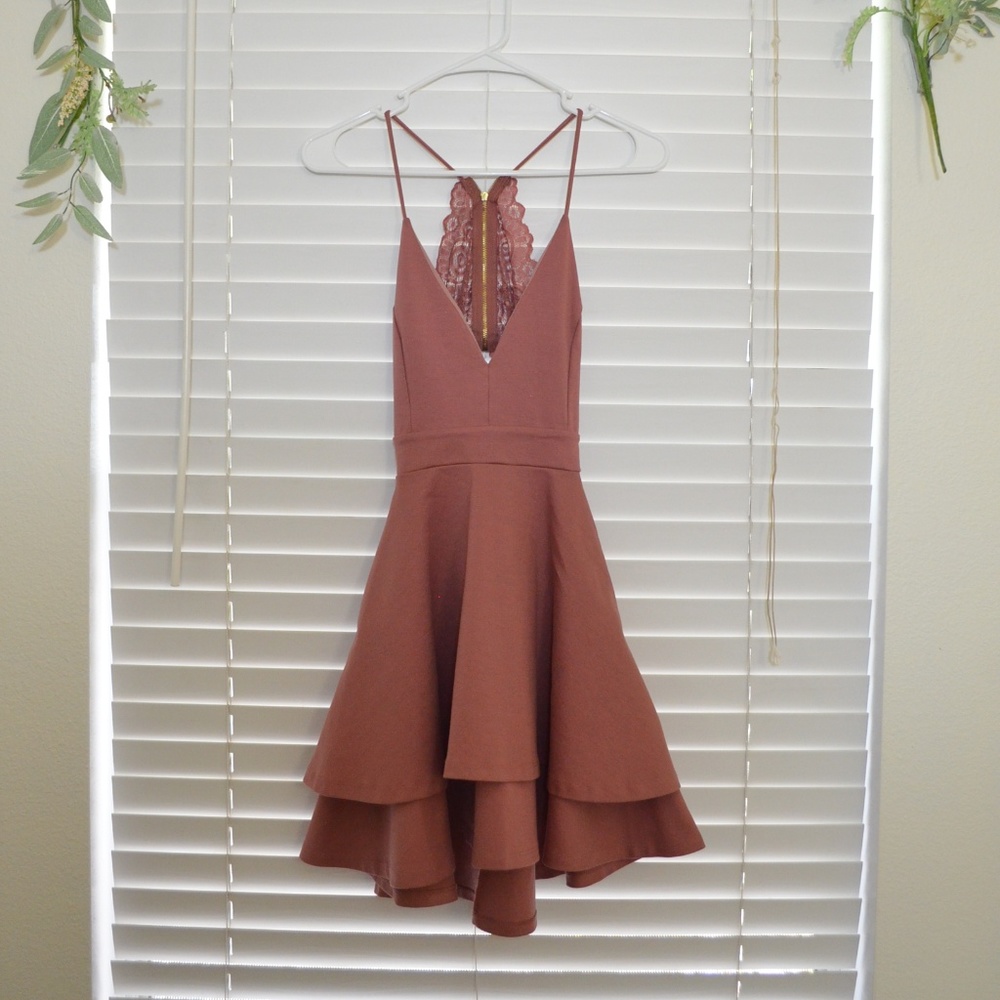 Windsor – Mauve Lace And Layers Skater Dress - Picture 2 of 10